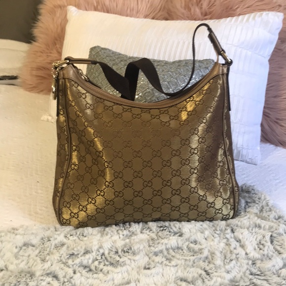 Gucci Handbags - ❗️ FINAL PRICE❗️🌠Auth. Gucci canvas shoulder bag
